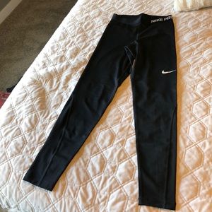 Black NIKE leggings